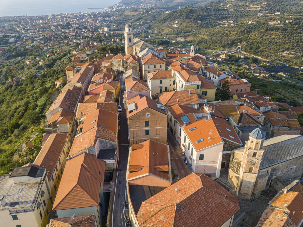 Diano Castello vicino all'Hotel Bergamo Mare