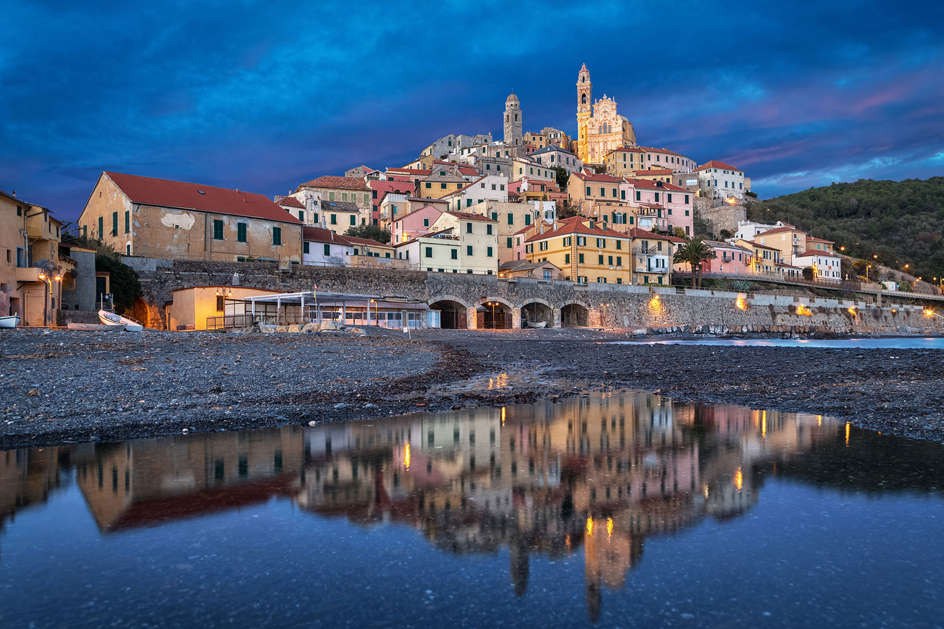 Discover the Riviera dei Fiori and the village of Cervo